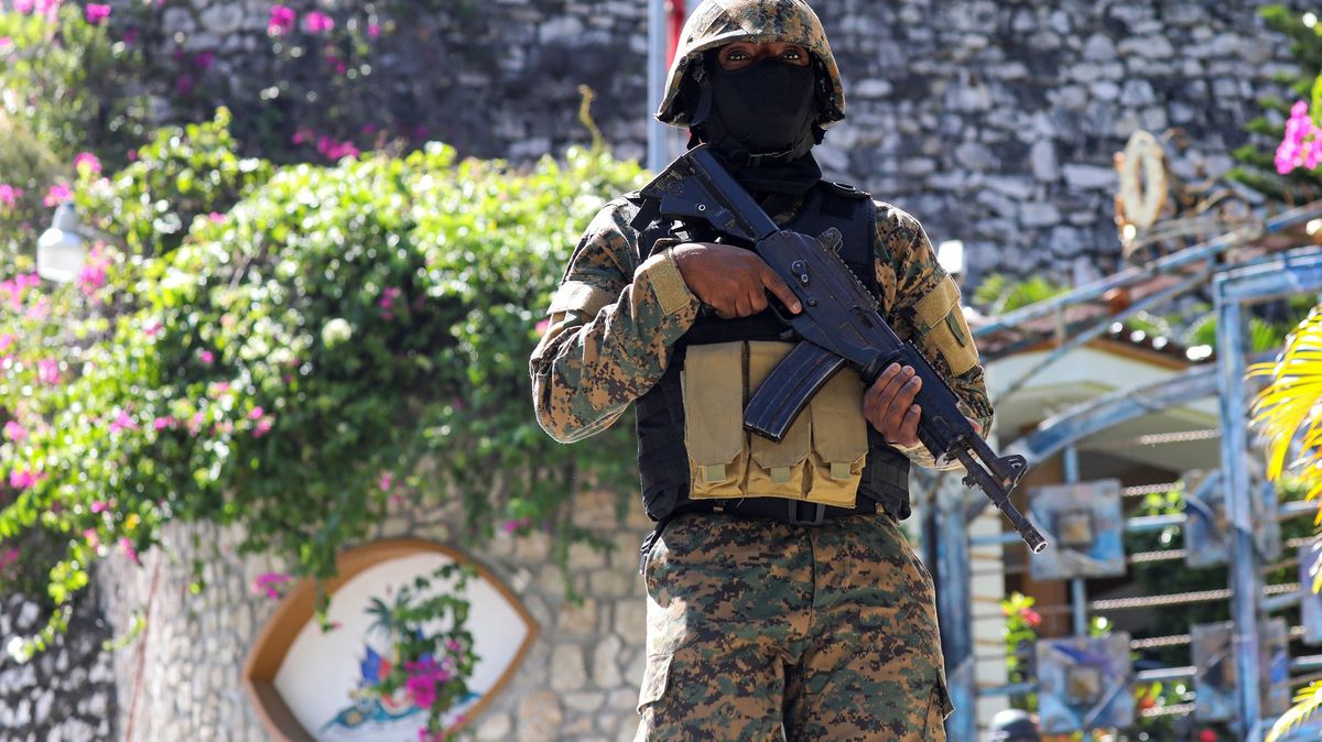 Policie zastřelila čtyři členy komanda, které zavraždilo prezidenta Haiti